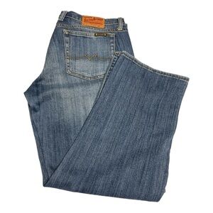 Lucky Brand Crop 7W1064
Lightly Distressed Blue Denim
Jeans Women's 12/31
